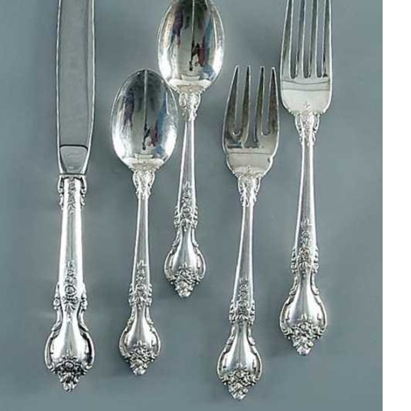 Lunt Other - Sterling silver flatware Delacourt by Lunt (1966)